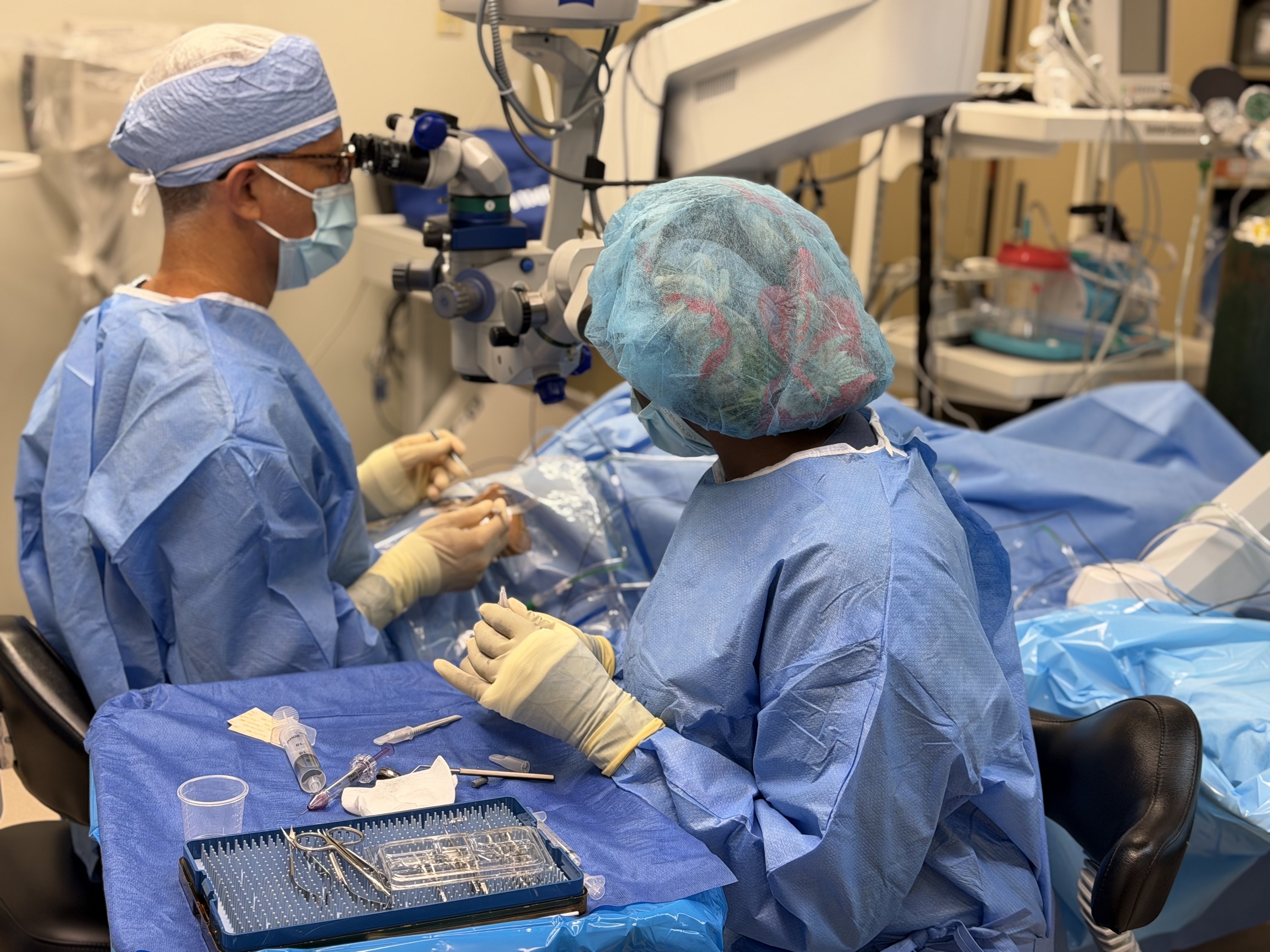 Brooklyn Eye Surgery Center surgeons performing advanced ophthalmic surgery